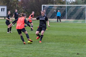 Bild 50 - Frauen TSV Wiemersdorf - VfR Horst : Ergebnis: 0:7